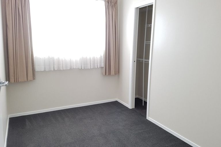 Photo of property in 129 Riverpark Crescent, Henderson, Auckland, 0610