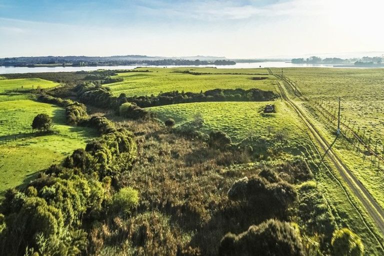 Photo of property in 112 Aulyn Drive, Karaka, Papakura, 2580