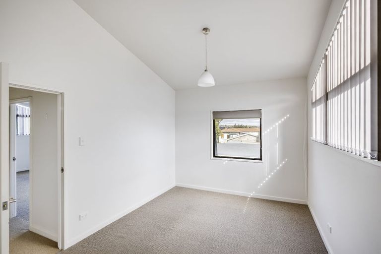 Photo of property in 138c Charles Street, Westshore, Napier, 4110