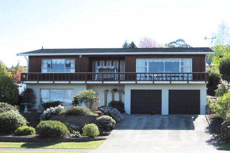 Photo of property in 112 Wakeman Road, Acacia Bay, Taupo, 3330