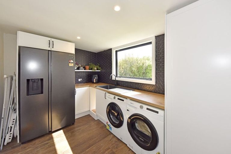 Photo of property in 208 Springfield Road, St Albans, Christchurch, 8014