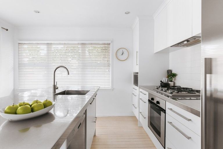 Photo of property in 5 Ngarata Avenue, Mount Maunganui, 3116