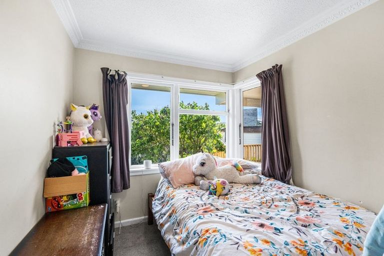 Photo of property in 35 Ontario Place, Wainoni, Christchurch, 8061