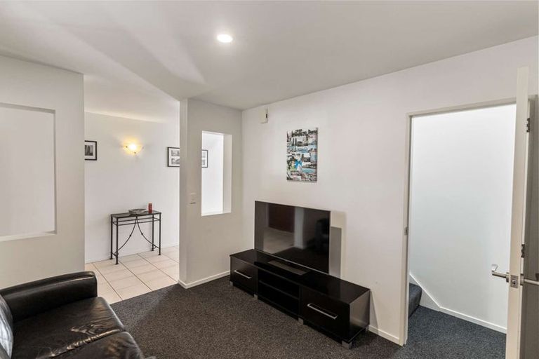 Photo of property in 5 Mica Place, Northwood, Christchurch, 8051