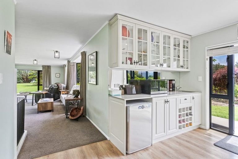 Photo of property in 11 Victoria Road, Westport, 7892