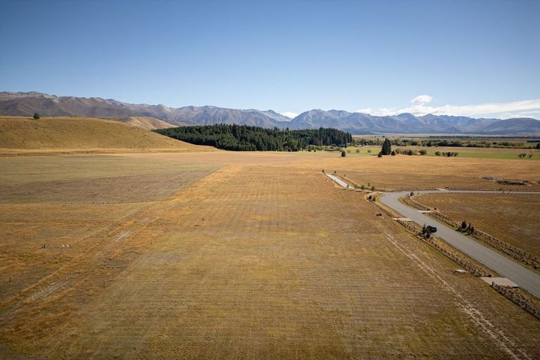 Photo of property in 25 Musterers Way, Ben Ohau, Twizel, 7999