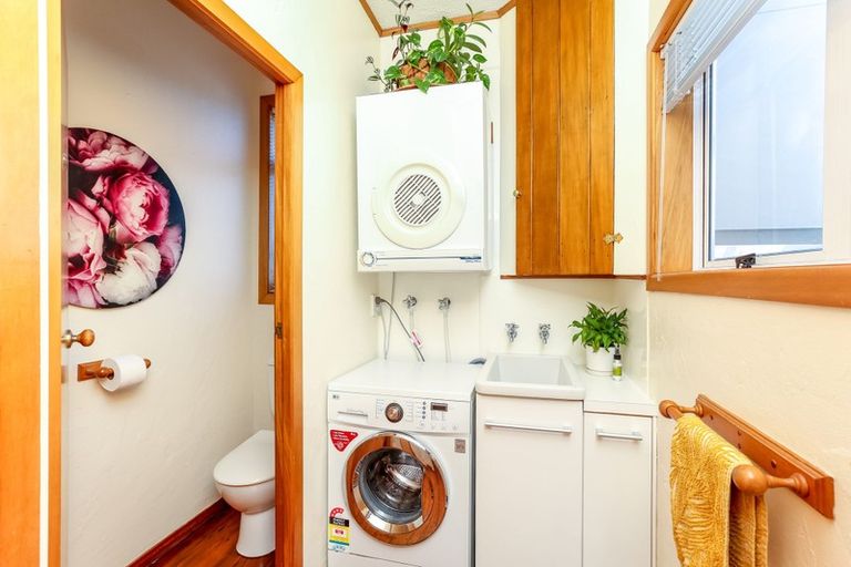 Photo of property in 27 Barriball Street, Fitzroy, New Plymouth, 4312