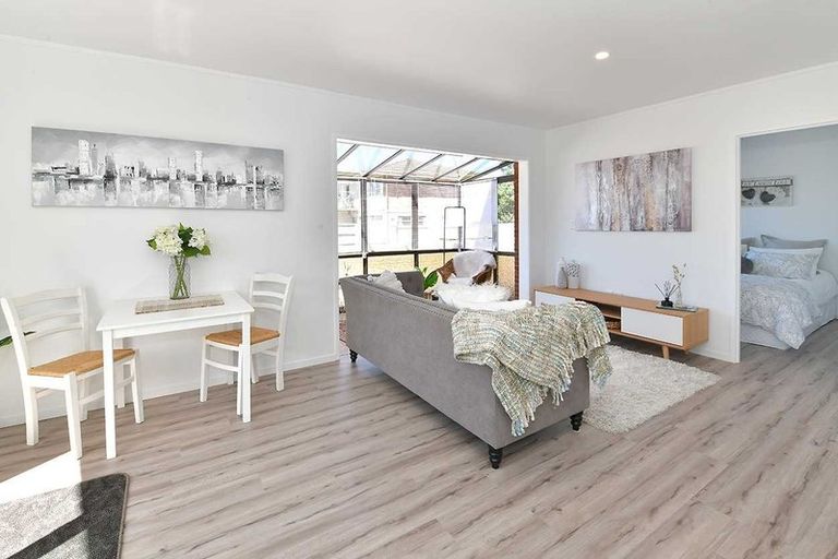 Photo of property in 1/70 Florence Avenue, Orewa, 0931