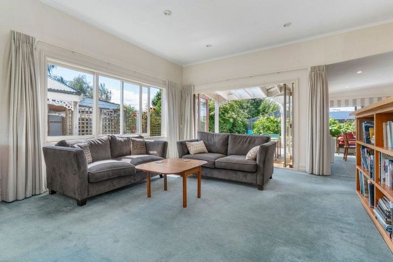 Photo of property in 218 High Street South, Carterton, 5713