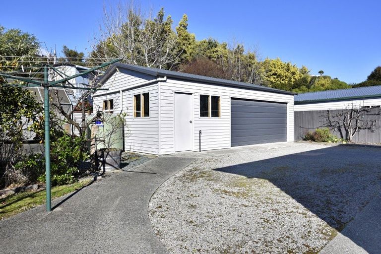 Photo of property in 102a Lord Rutherford Road South, Brightwater, 7022
