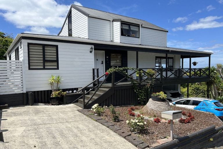 Photo of property in 17 Constable Lane, West Harbour, Auckland, 0618