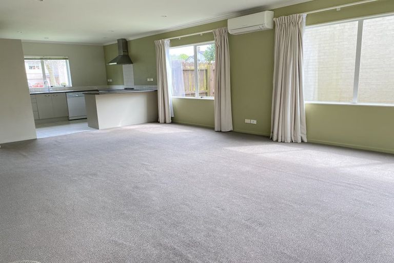 Photo of property in 14 Ritchie Crescent, Takanini, 2112