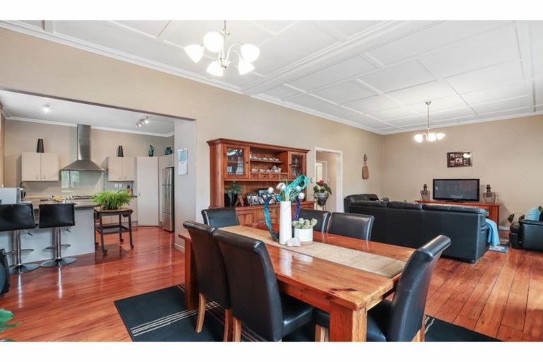 Photo of property in 46 Thames Road, Paeroa, 3600