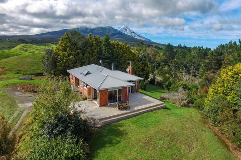 Photo of property in 483 Upper Pitone Road, Pitone, New Plymouth, 4374