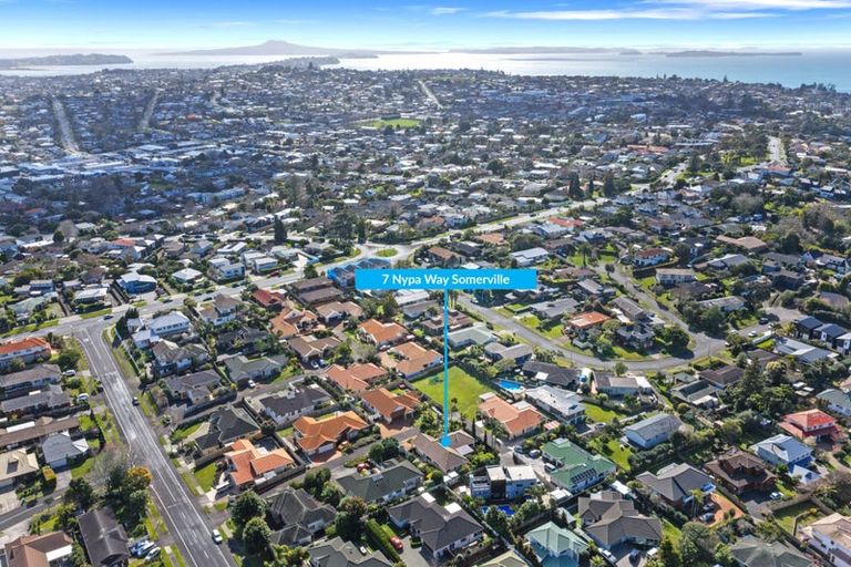 Photo of property in 7 Nypa Way, Somerville, Auckland, 2014