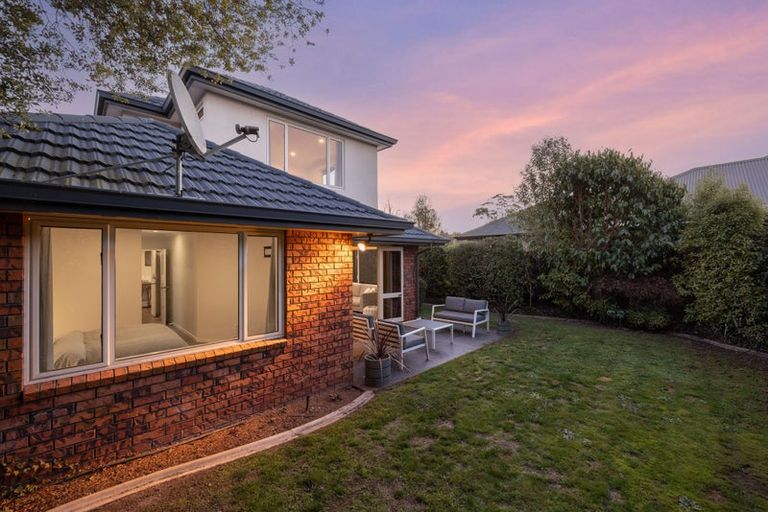 Photo of property in 408a Memorial Avenue, Burnside, Christchurch, 8053