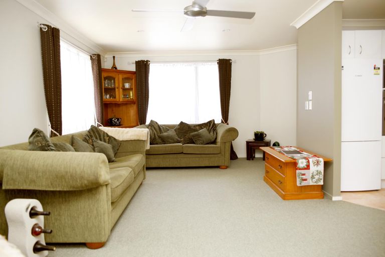Photo of property in 3 Amarillo Place, Manurewa, Auckland, 2105