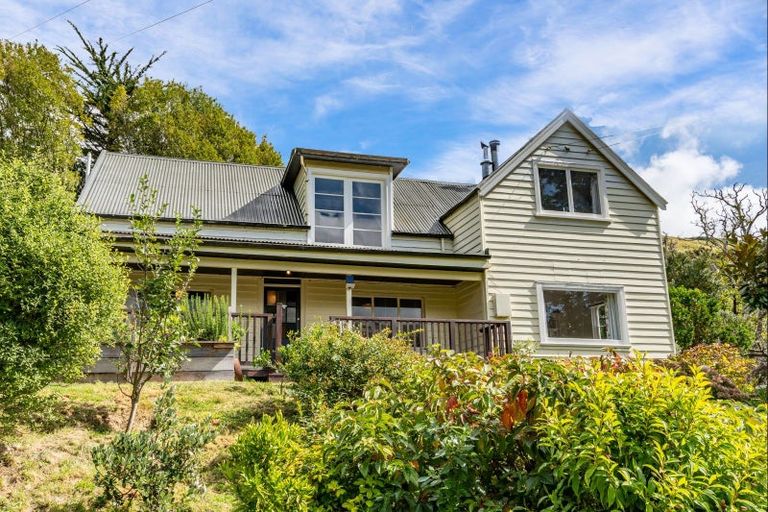 Photo of property in 8 Shadbolts Road, Pigeon Bay, Akaroa, 7583