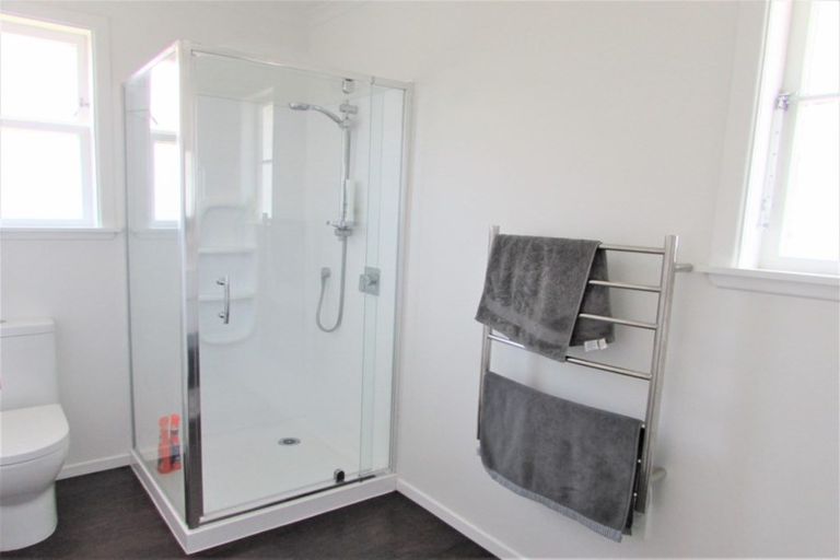 Photo of property in 4a Langford Street, Naenae, Lower Hutt, 5011