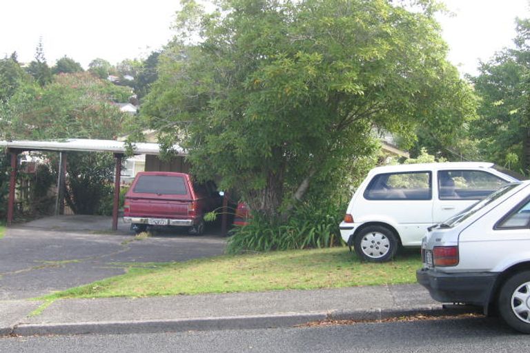 Photo of property in 81 Girrahween Drive, Totara Vale, Auckland, 0629
