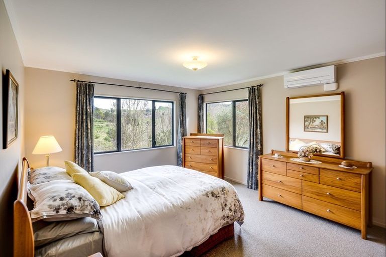 Photo of property in 82 Matangi Road, Tuki Tuki, Havelock North, 4294