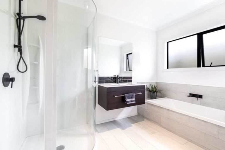 Photo of property in 16 Clifford Close, Leamington, Cambridge, 3432