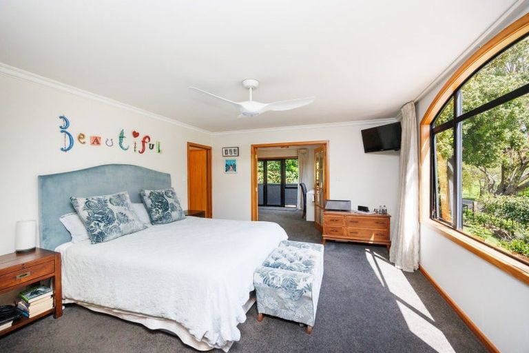 Photo of property in 9 Awatea Terrace, Hokowhitu, Palmerston North, 4410