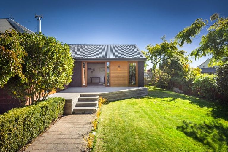 Photo of property in 10 Evatt Street, Bryndwr, Christchurch, 8053