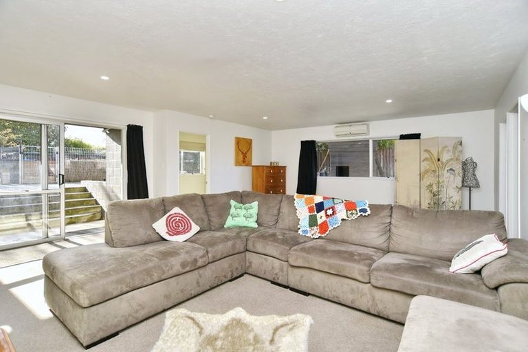 Photo of property in 28 Yellowstone Crescent, Burwood, Christchurch, 8083