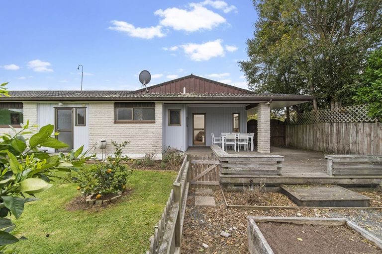 Photo of property in 106 The Circle, Manly, Whangaparaoa, 0930