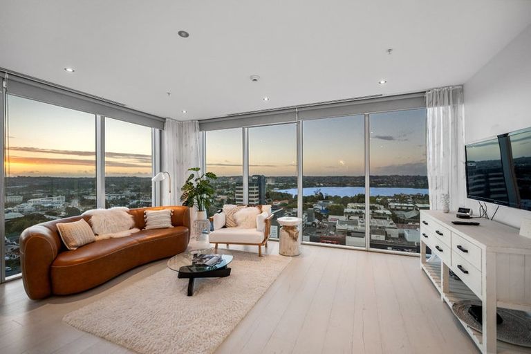 Photo of property in Sentinel Apartments, 1604/3 Northcroft Street, Takapuna, Auckland, 0622