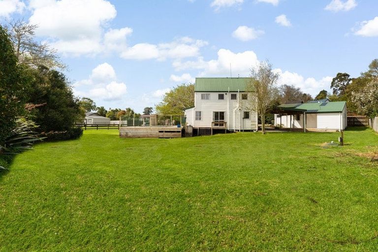Photo of property in 14 Sarah Todd Lane, Waimauku, 0812