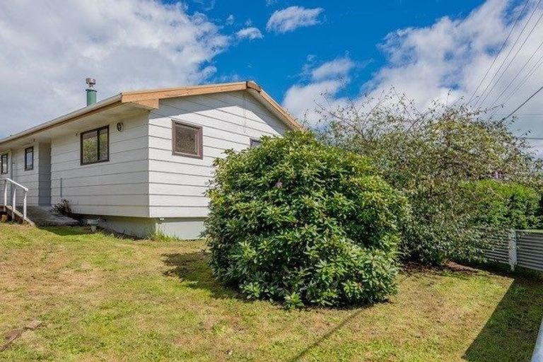 Photo of property in 36 Anaru Street, Raumati Beach, Paraparaumu, 5032