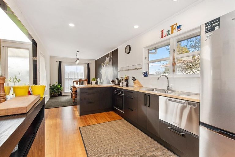 Photo of property in 11 Beech Crescent, Hillcrest, Hamilton, 3216