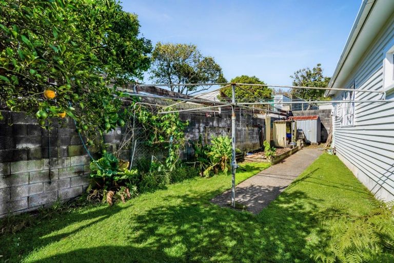 Photo of property in 22 Whakapaki Street, Urenui, 4375