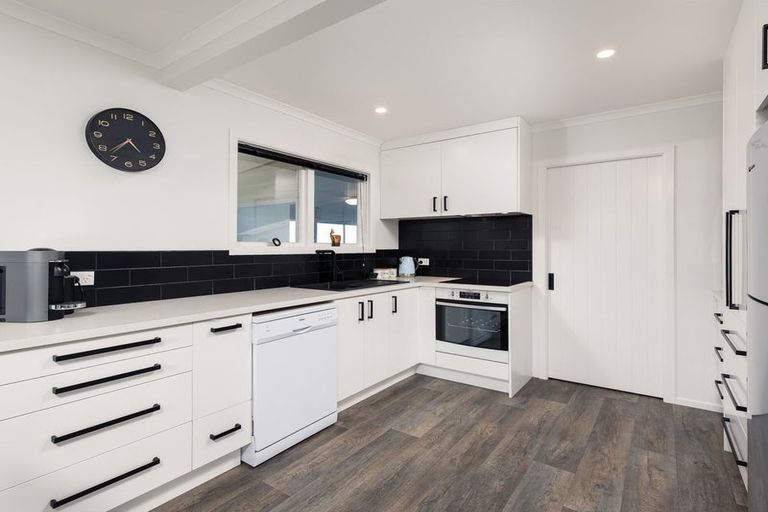 Photo of property in 48 Oxford Street, Waimate, 7924