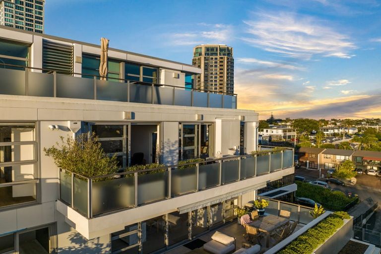 Photo of property in Maison Apartments, 406/16 Huron Street, Takapuna, Auckland, 0622