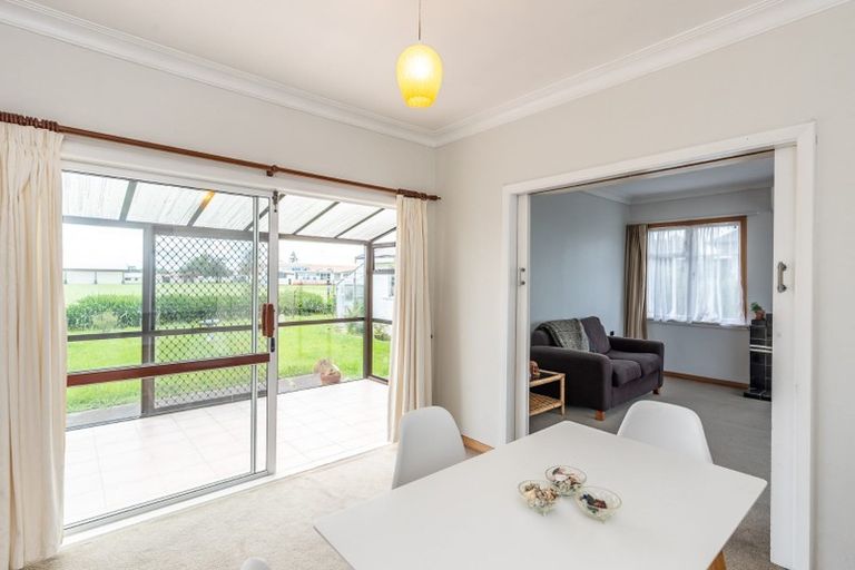 Photo of property in 20 Carlisle Street, Levin, 5510