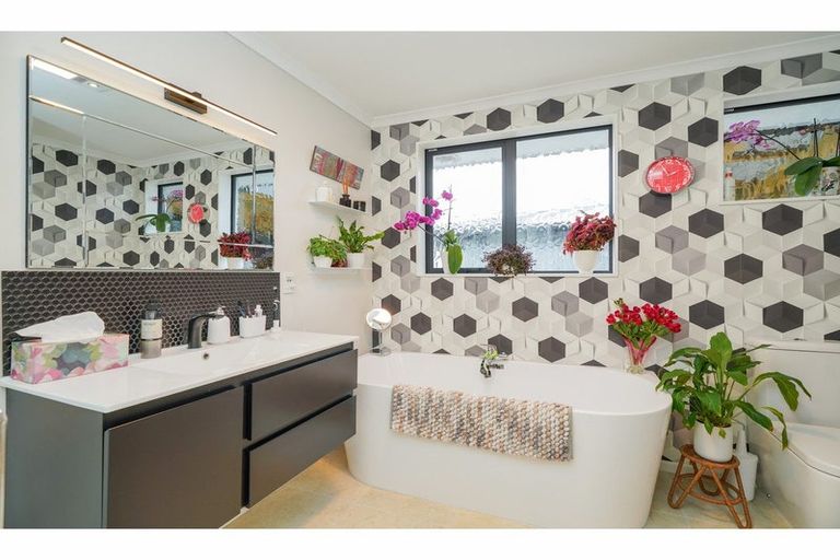 Photo of property in 29 Paterson Street, Grasmere, Invercargill, 9810