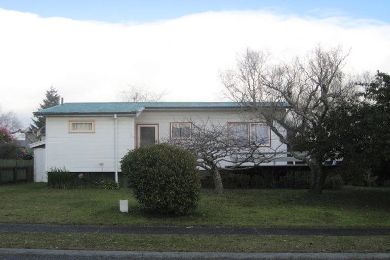Photo of property in 10 Pokaka Crescent, Wharewaka, Taupo, 3330