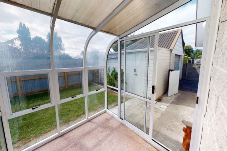 Photo of property in 37 Rimu Street, Levin, 5510