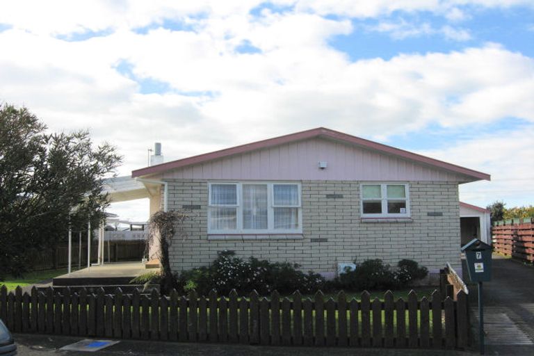 Photo of property in 7 Grey Street, Levin, 5510