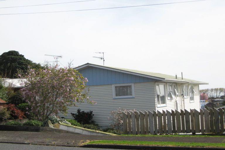 Photo of property in 6 George Street, Waitara, 4320