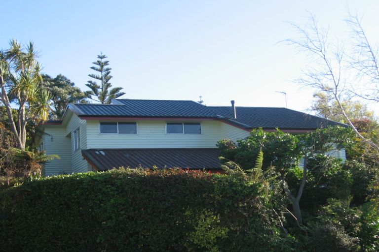 Photo of property in 118 Holborn Drive, Stokes Valley, Lower Hutt, 5019