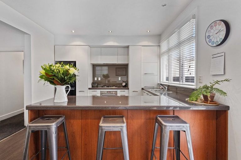 Photo of property in 1/53 Aorangi Road, Bryndwr, Christchurch, 8053