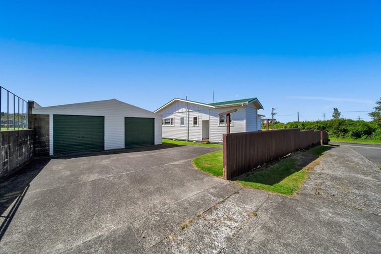 Photo of property in 27/27a Swansea Road, Stratford, 4332