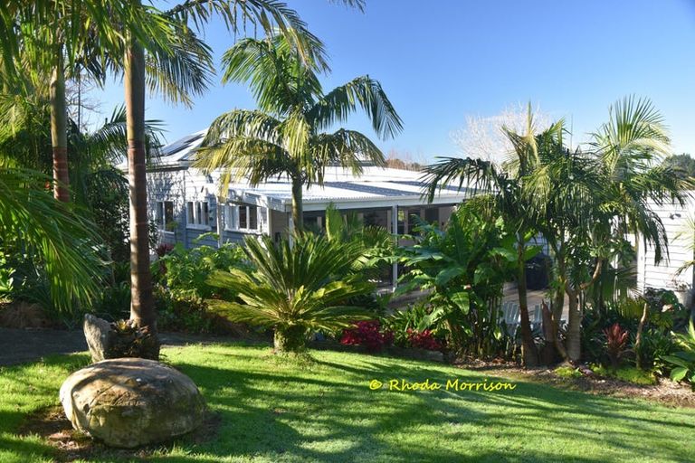 Photo of property in 330 Franklin Road, Paparoa, 0571