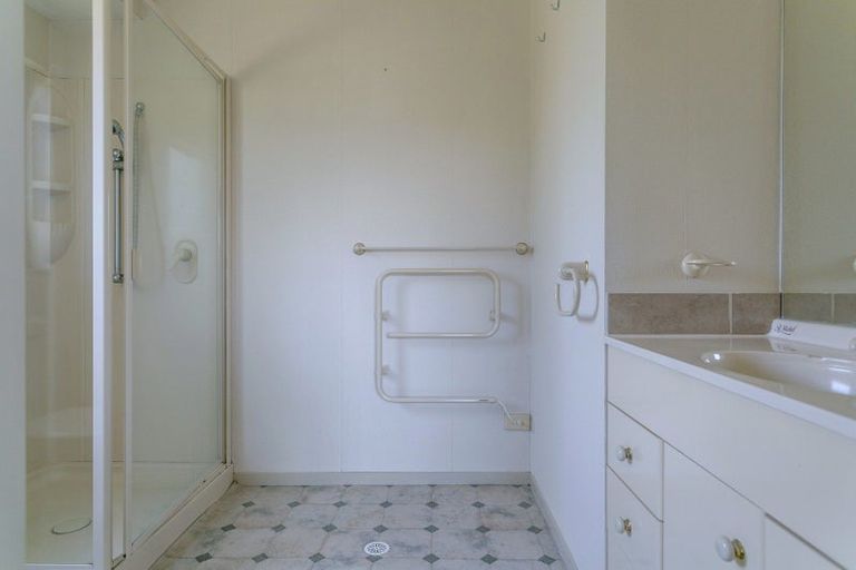 Photo of property in 61 Balmoral Drive, Hilltop, Taupo, 3330