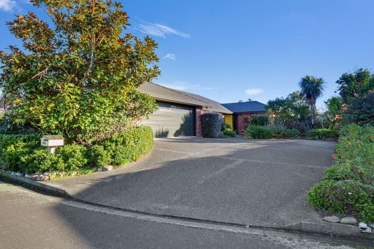 Photo of property in 28b Johnstone Drive, Fitzherbert, Palmerston North, 4410