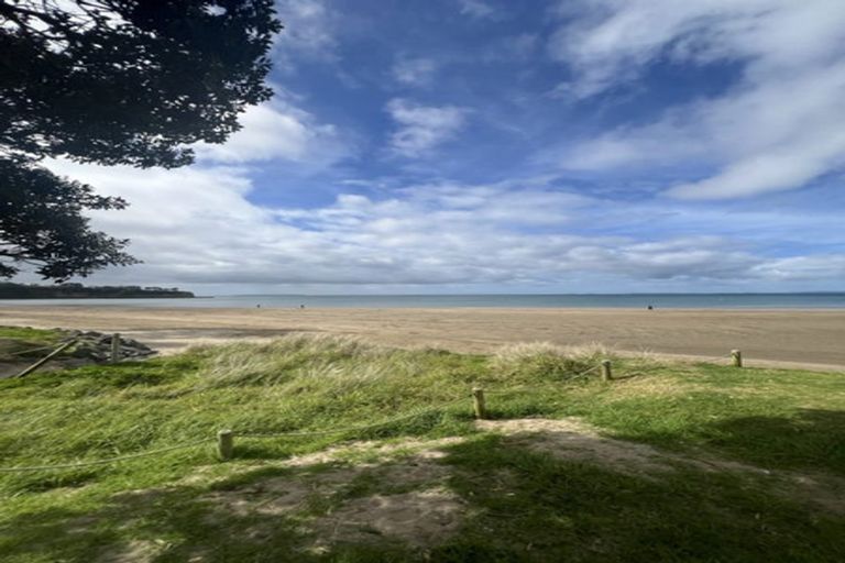 Photo of property in 2/71 Browns Bay Road, Browns Bay, Auckland, 0630